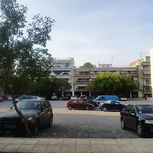 κάντε κράτηση εδώ